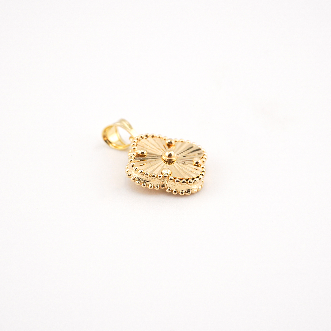 Trebol Pendant